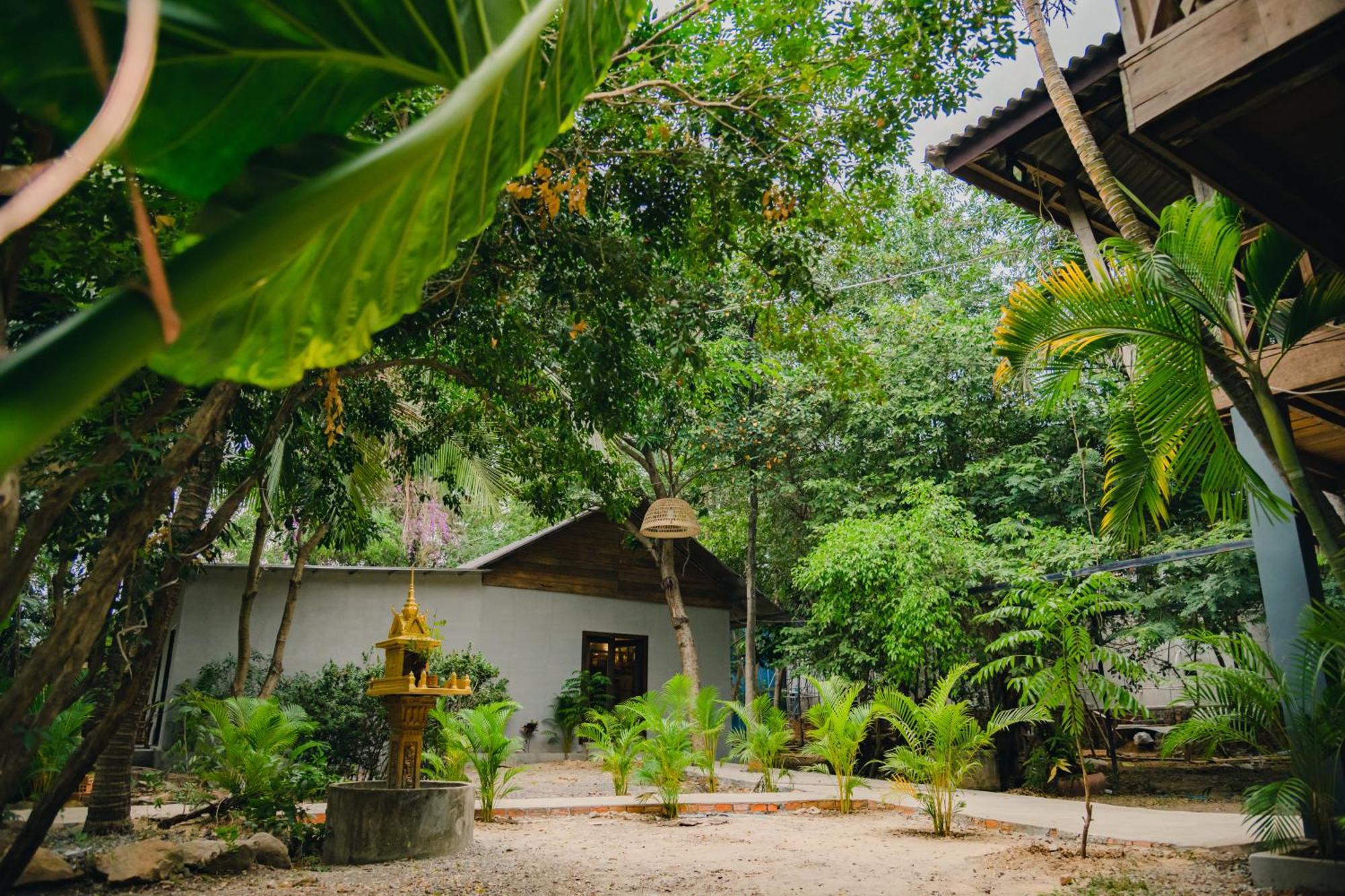Banyan Tree Hostel Кампот Екстер'єр фото