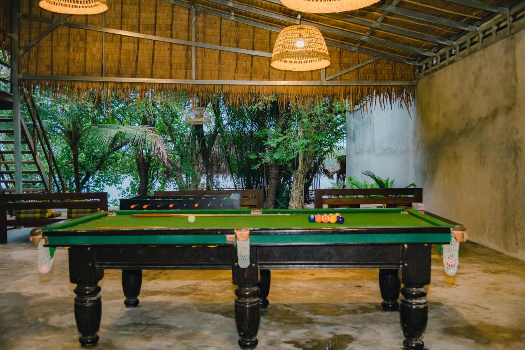 Banyan Tree Hostel Кампот Екстер'єр фото