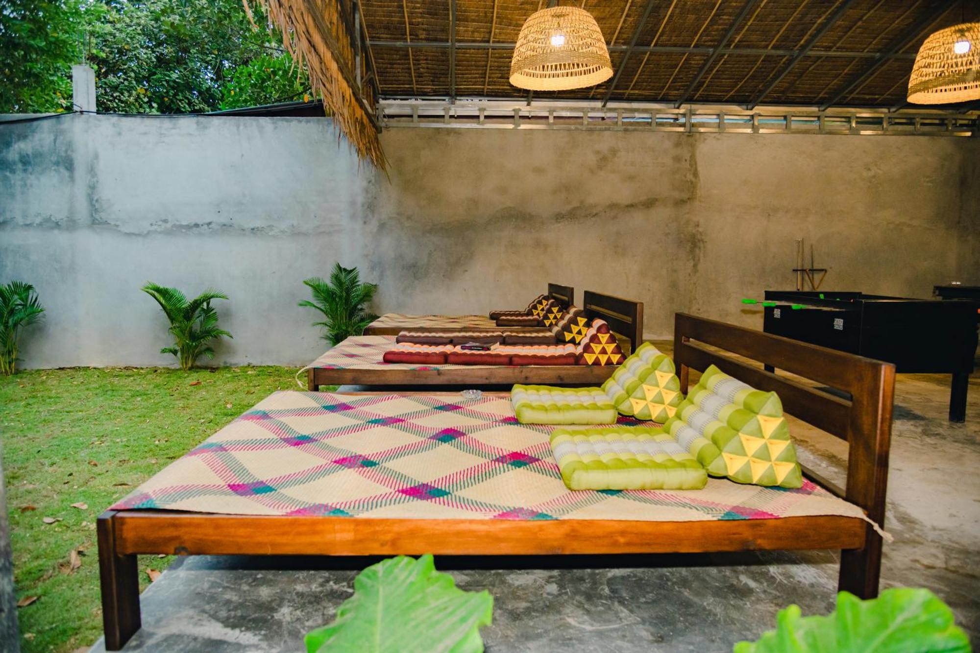 Banyan Tree Hostel Кампот Екстер'єр фото
