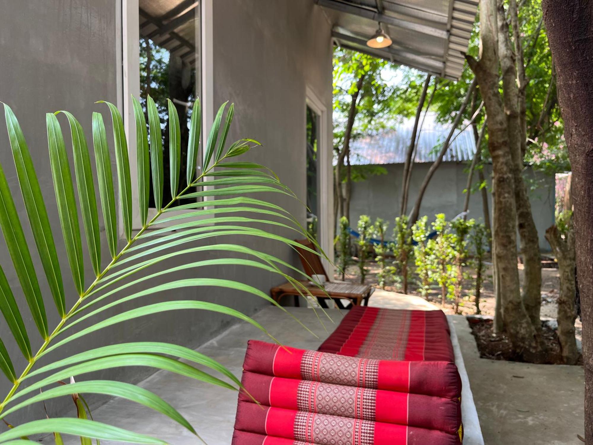 Banyan Tree Hostel Кампот Екстер'єр фото