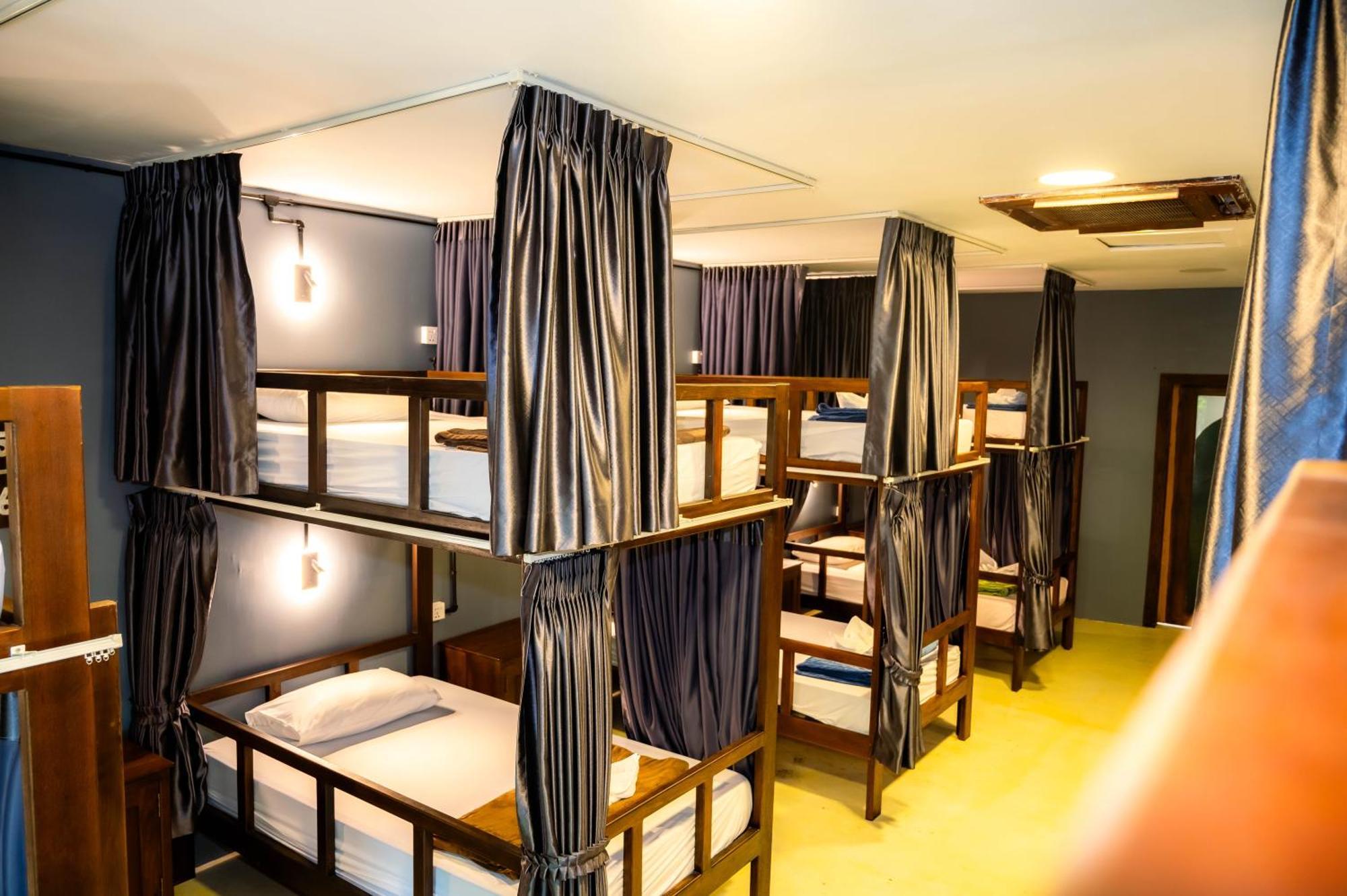 Banyan Tree Hostel Кампот Екстер'єр фото