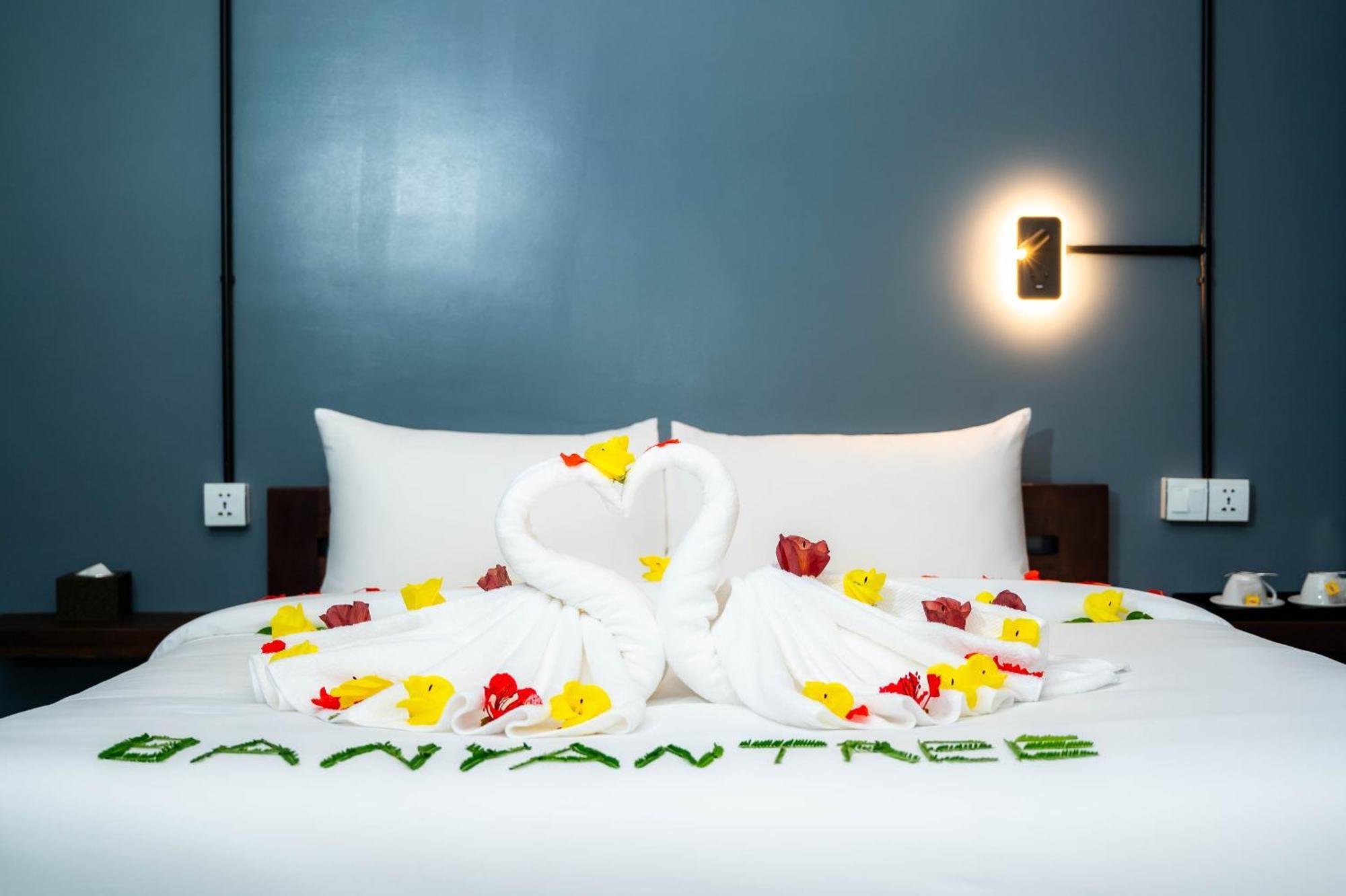 Banyan Tree Hostel Кампот Екстер'єр фото